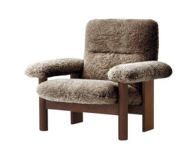 Křeslo Brasilia Lounge Chair, Sheepskin sahara/dark stained oak