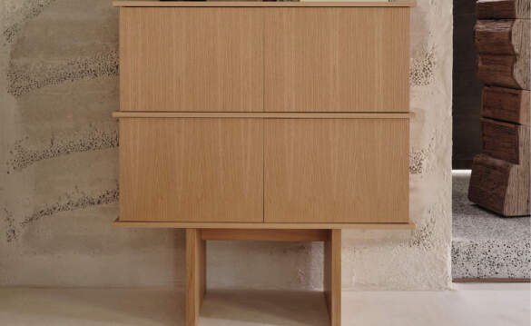 Komody Stilt Sideboard od Ferm Living