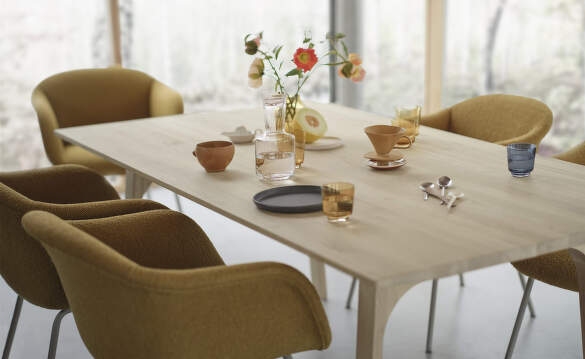 Muuto Earnest Tables