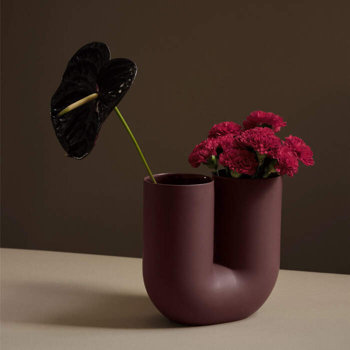 Kink-vase-deep-red